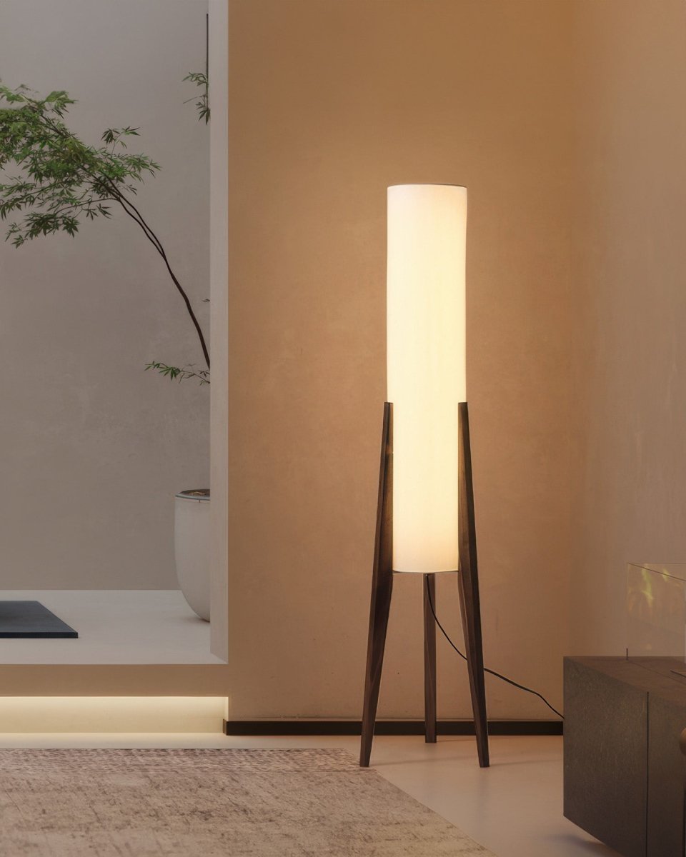 "Walnoot houten vloerlamp met modern design, sfeervolle verlichting en elegante houtnerf, hoogte 150 cm, donkerbruin."