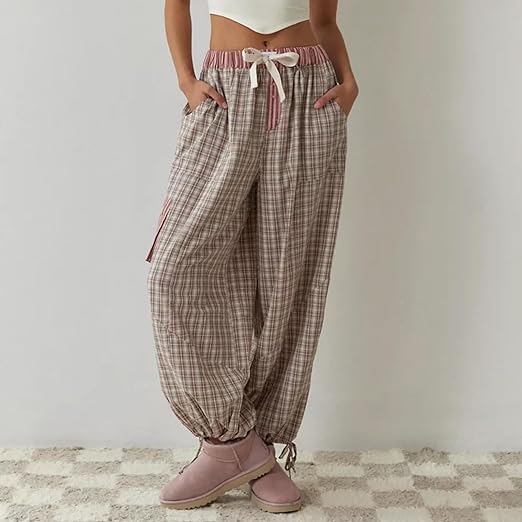 "Winterklaar dames pyjama set, vintage look, loszittend design, warme blauwe stof, comfortabel en stijlvol voor koude nachten
