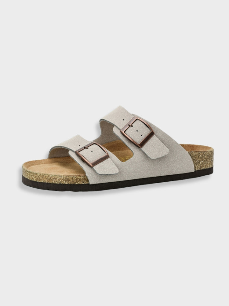 "Witte Adrien Sandalen van imitatieleer, stijlvol en comfortabel met ergonomische ondersteuning, perfect voor zomeroutfits."