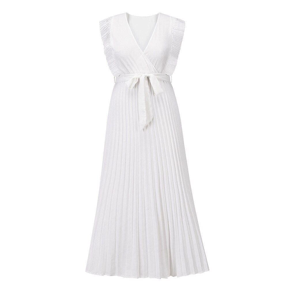 Witte chiffon bohemian zomerjurk met V-hals en vloeiende lijnen, ideaal voor elegante en feestelijke zomermomenten.