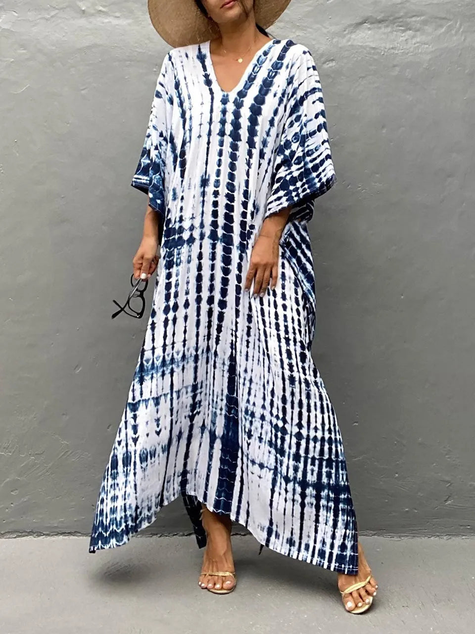 "Zomerse Janne kaftan maxi jurk voor dames, elegant design met exotische flair, ideaal voor zonnige dagen."