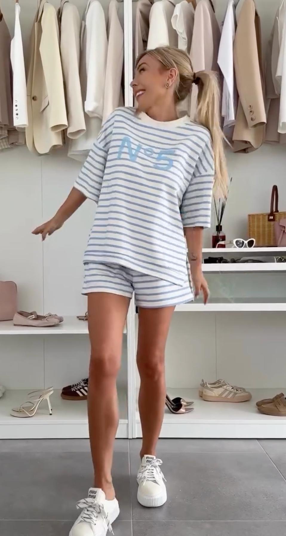"Zomerset voor dames, luchtige pasvorm, strepen, Riviera Comfort Duo zijaanzicht, ideaal voor warm weer, casual chic."