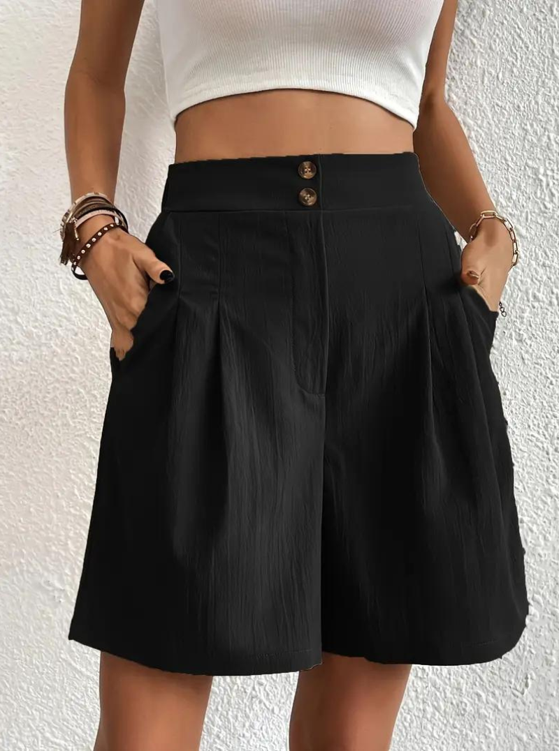 "Zomershort met plooien, hoge taille, zakken en luchtige pasvorm, ideaal voor elegante, comfortabele zomerse look."
