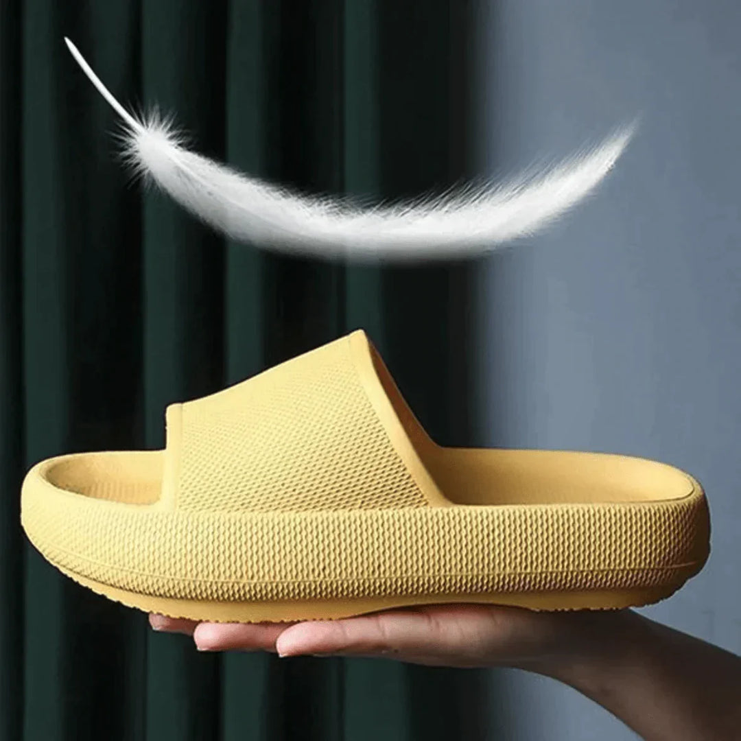 Zomerse comfortpantoffels voor ultieme ontspanning. Voel het wolkencomfort, ideaal tegen voetpijn.
