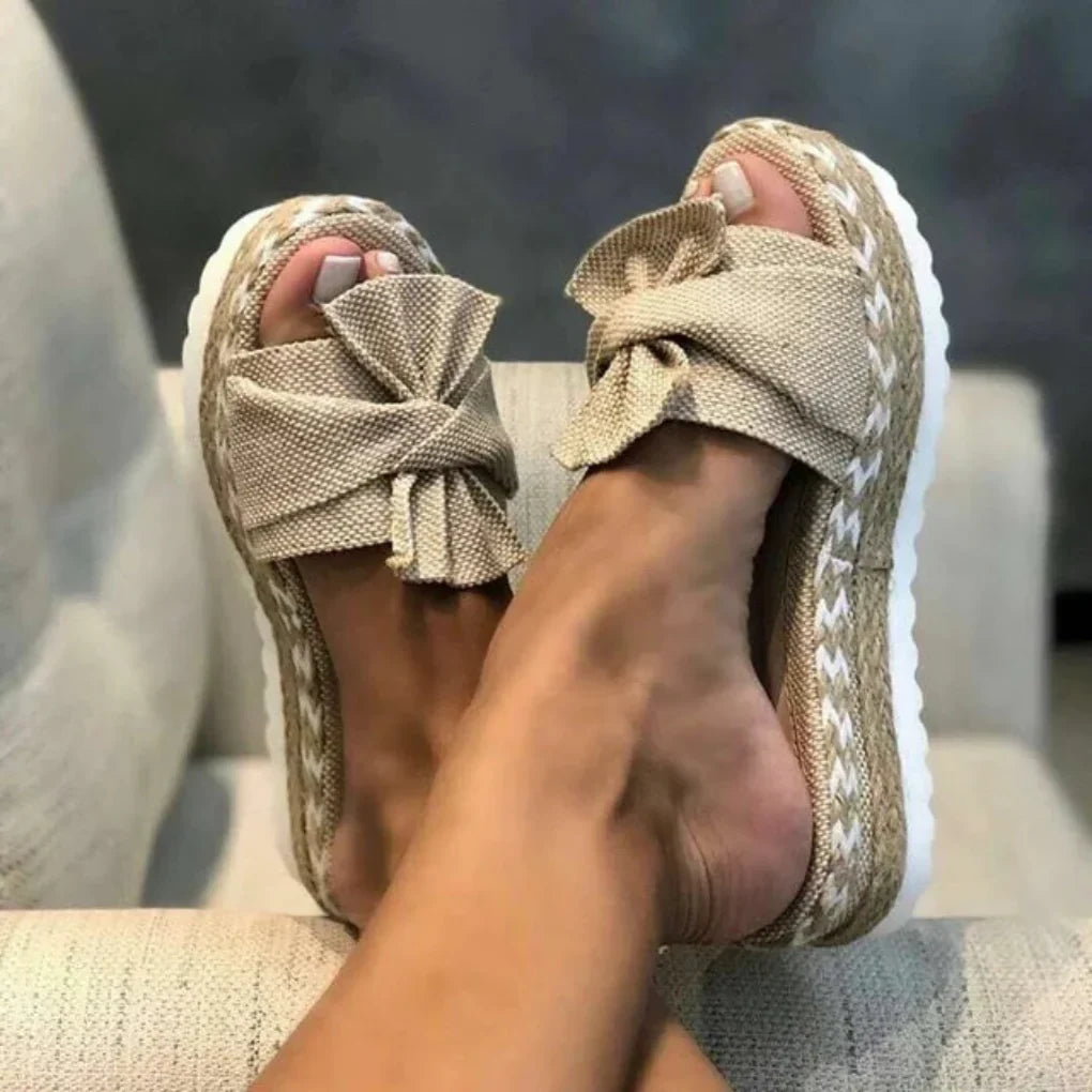 Dames orthopedische sandalen: stijlvol comfort, voet ondersteuning, ideaal voor dagelijks gebruik.