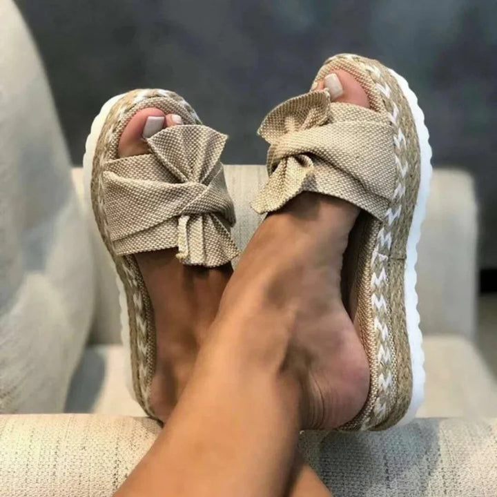 Dames orthopedische sandalen: stijlvol comfort, voet ondersteuning, ideaal voor dagelijks gebruik.