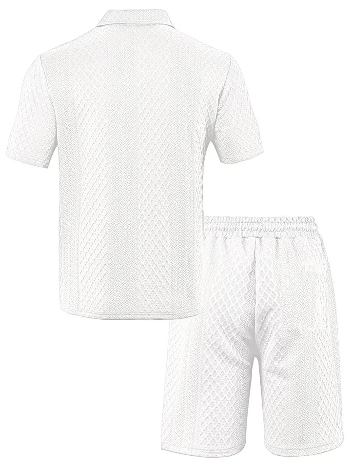 Stijlvolle heren zomer poloshorts set met rits. Casual, comfortabel en perfect voor vrijetijdskleding.