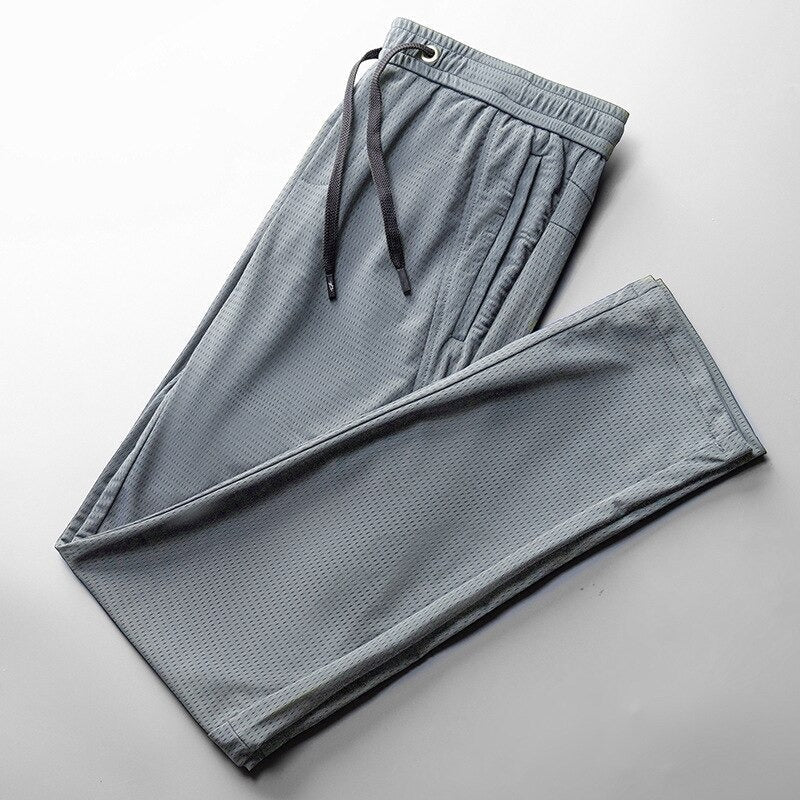Zwarte heren sweatpants voor fitness en actieve dagen, comfortabele sportkleding.