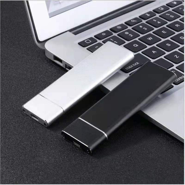 Draagbare externe SSD van 8TB met USB-C voor snelle dataopslag en backup van al je bestanden.