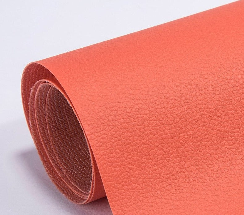 Duurzame zelfklevende lederen patch voor snelle reparatie van meubels en auto-interieurs.