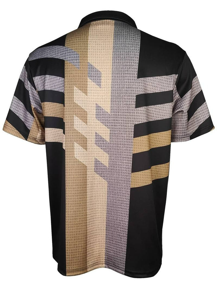 Trendy herenpolo met vintage invloeden en 1/4 knoopsluiting. Stijlvol en comfortabel voor de moderne man.