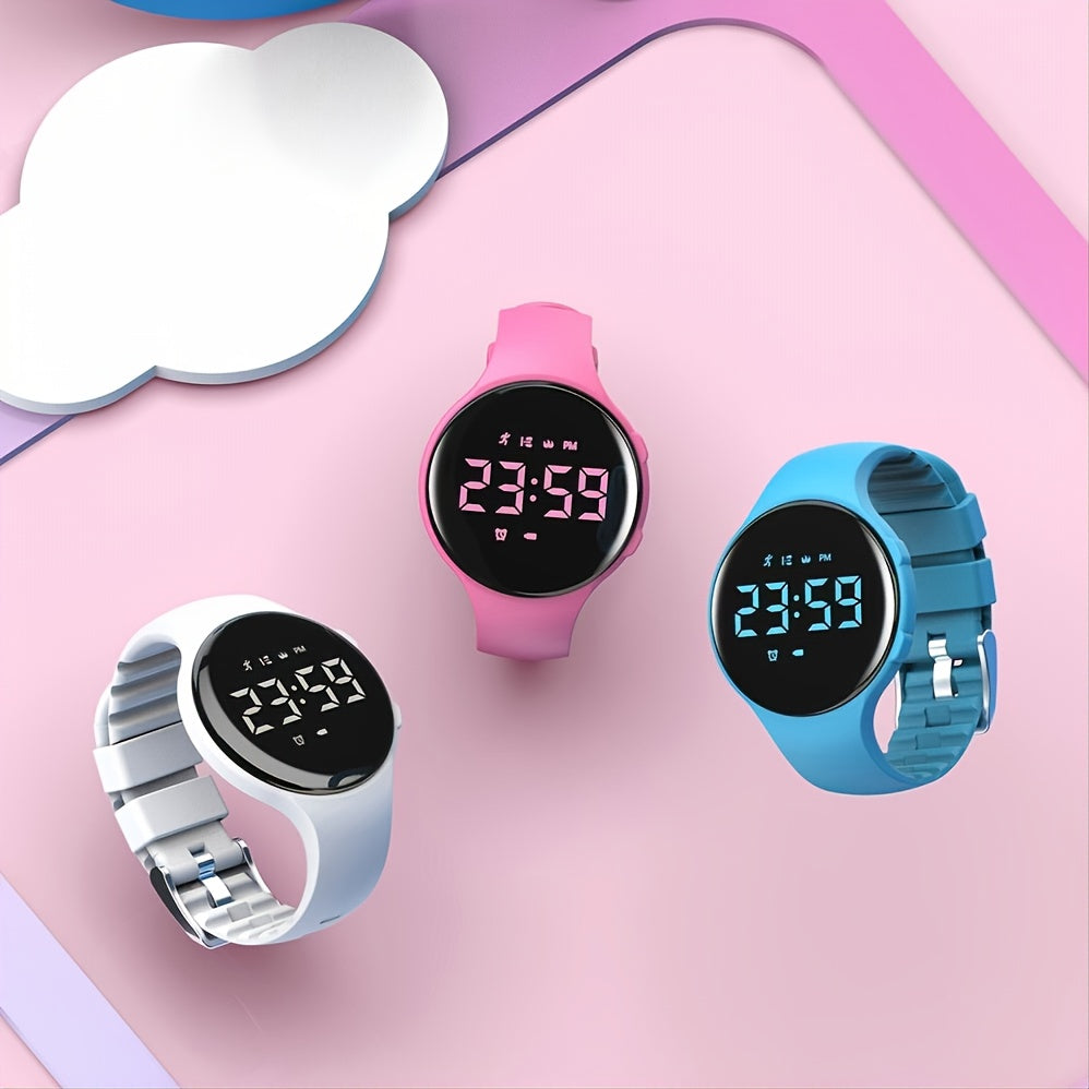 Vibrerend alarm op dit digitale kinderhorloge helpt herinneren aan taken zonder geluid.