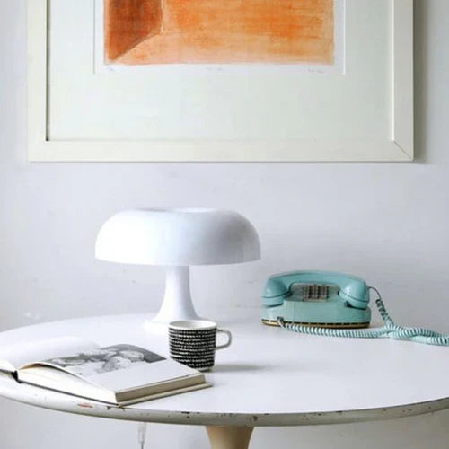 Moderne draadloze paddenstoel lamp met touch bediening. Ideale sfeerverlichting voor woonkamer of slaapkamer.