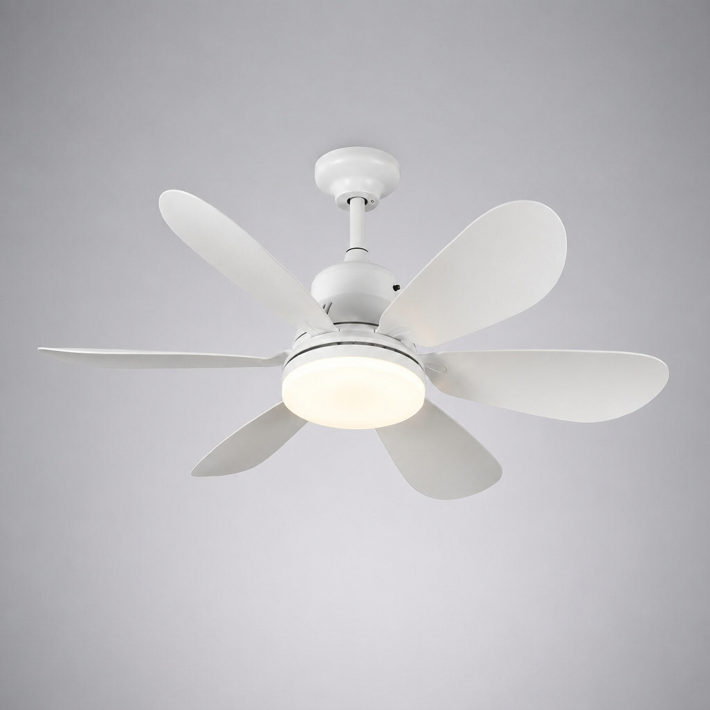 Stijlvolle plafondlamp met onzichtbare ventilator. Wit, minimalistisch Scandinavisch design voor elk interieur.