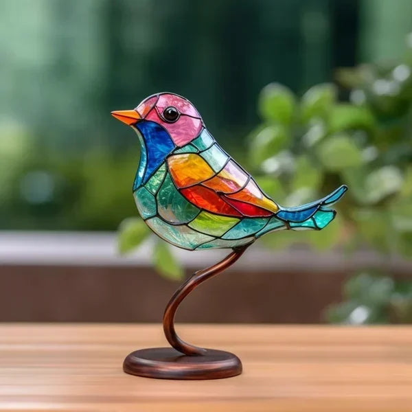 Kleurrijke handgemaakte glazen vogel, elegante interieurdecoratie en uniek woonaccessoire.