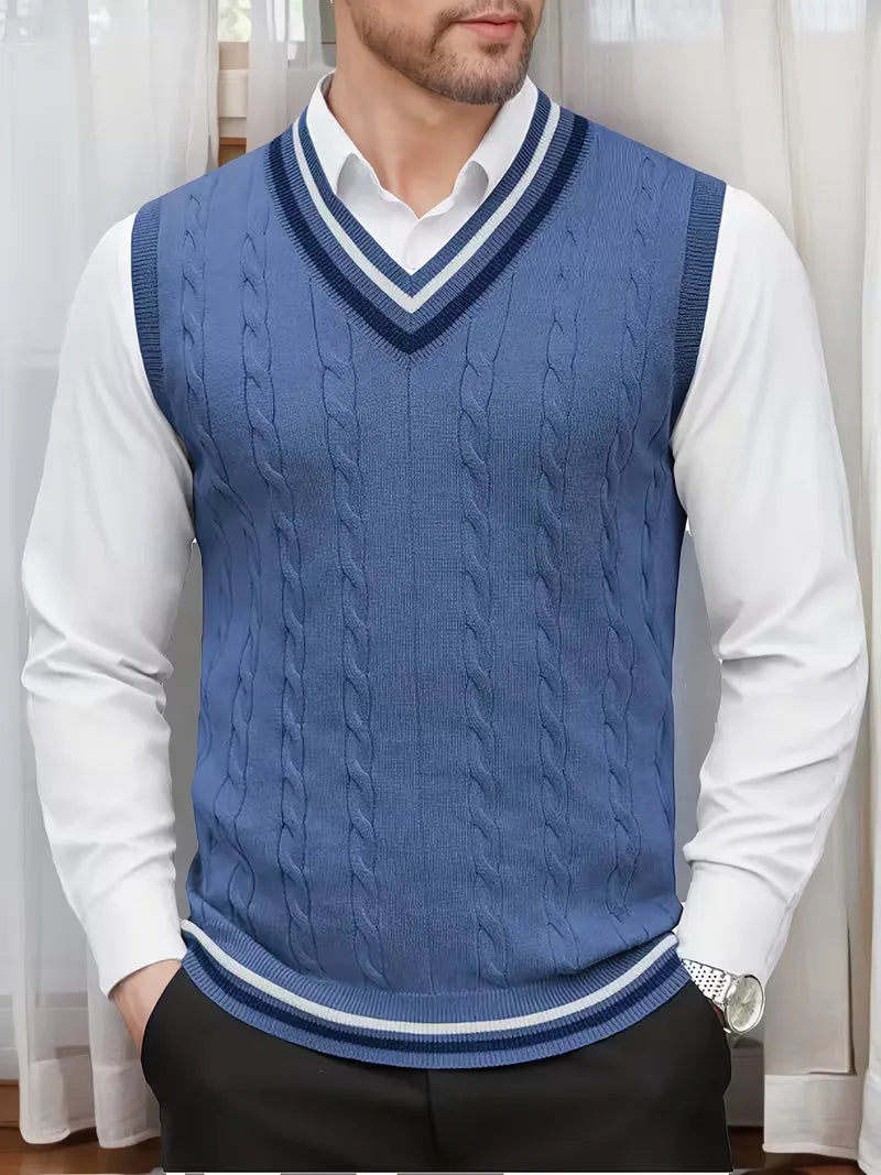 Heren mouwloos vest met stijlvolle V-hals en verfijnd kabelpatroon, ideaal voor smart casual look.