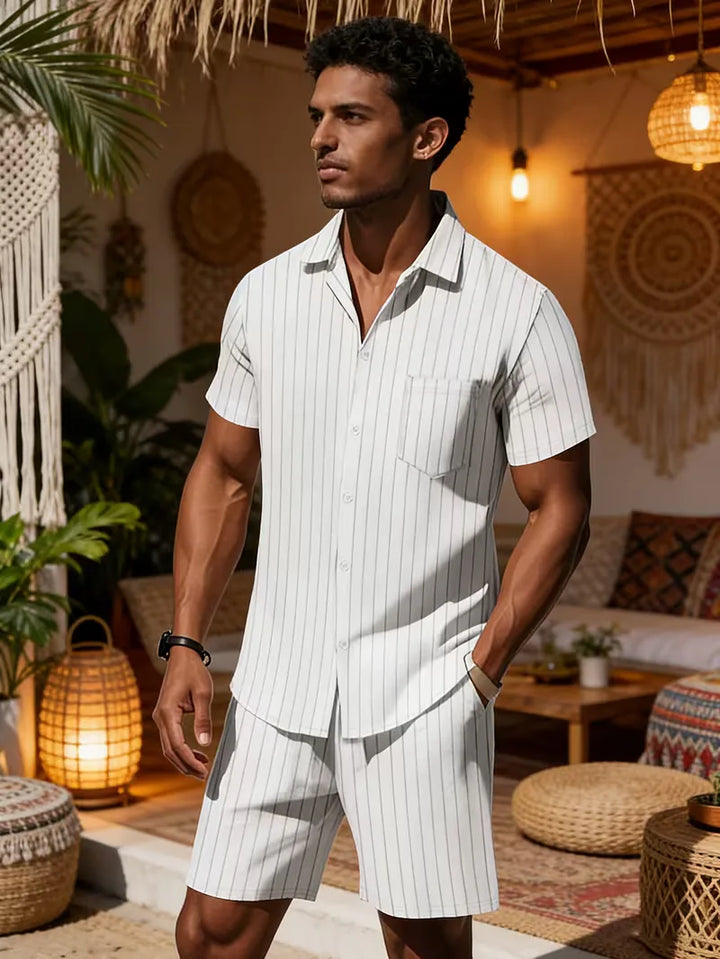 Sportieve heren zomerset: shirt korte mouw & korte broek, perfect voor actieve vrije tijd.