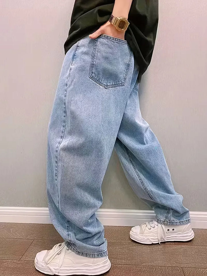 Loose fit heren jeans, mid-rise taille en wide leg. Ideale casual broek voor dagelijks gebruik. Zwart.