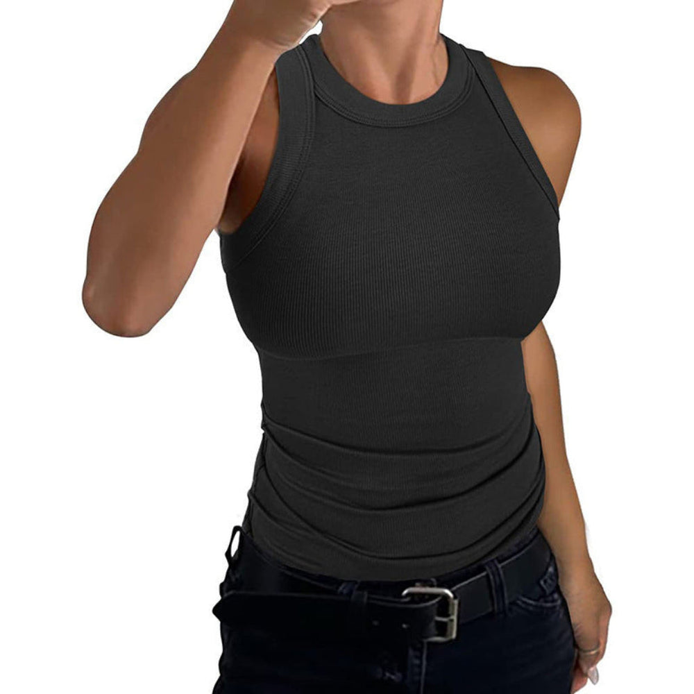 Detail van de geribbelde stof van de dames tanktop. Hoge kwaliteit basistop met fijne textuur voor comfortabele zomerkleding.