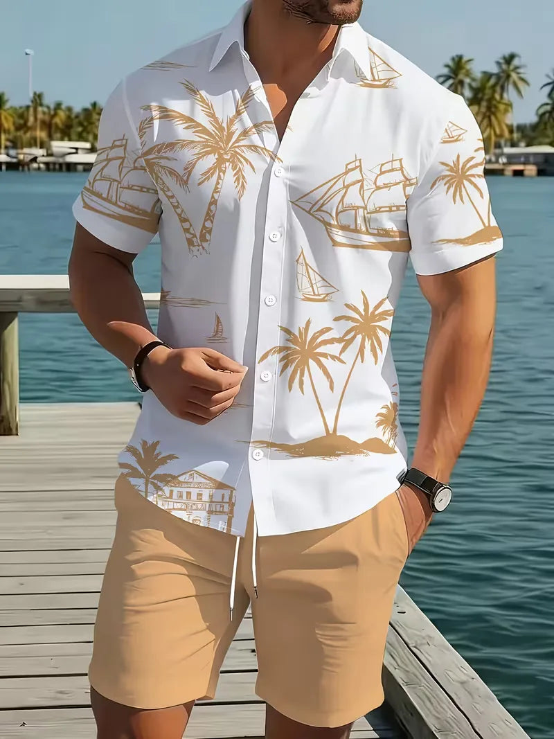 Zomers heren set met tropische print: comfortabel shirt met korte mouwen en bijpassende shorts in abrikoos.