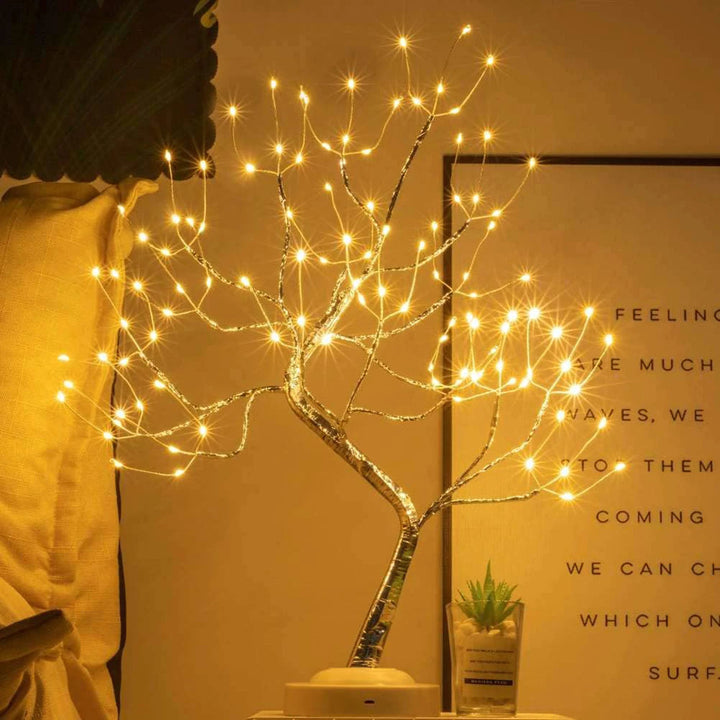 Decoratie LED boom met warm witte verlichting en buigbare takken, perfecte sfeerverlichting voor interieur.