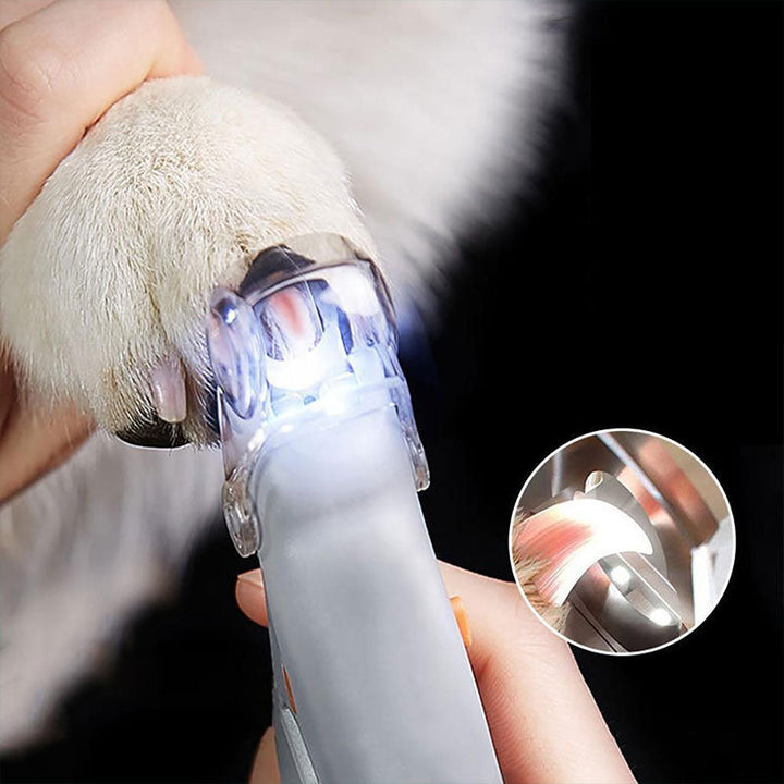 LED nagelknipper voor honden & katten, met veiligheidssensor. Veilige en accurate nagelverzorging voor uw huisdier.