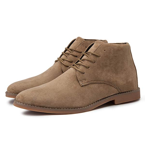 Duurzame halfhoge herenschoen in bruin, met veters, ideaal voor een stijlvolle herenmode look.