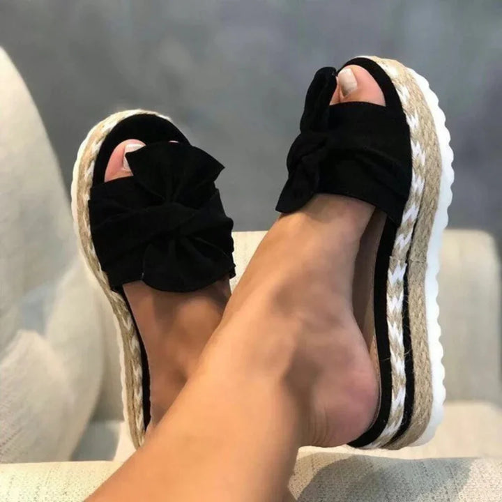 Verstelbare orthopedische dames sandalen met open teen voor optimale voet ondersteuning en zomer comfort.