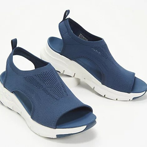 Orthopedische dames sandalen voor optimaal comfort en voetondersteuning. Ideaal voor pijnverlichting en lange zomerse dagen.