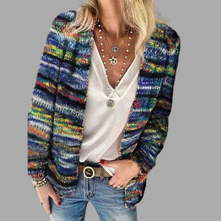 Stijlvol dames vest van kleurrijk wol, perfect voor een modieuze winter outfit. Nieuwe collectie warme dameskleding.