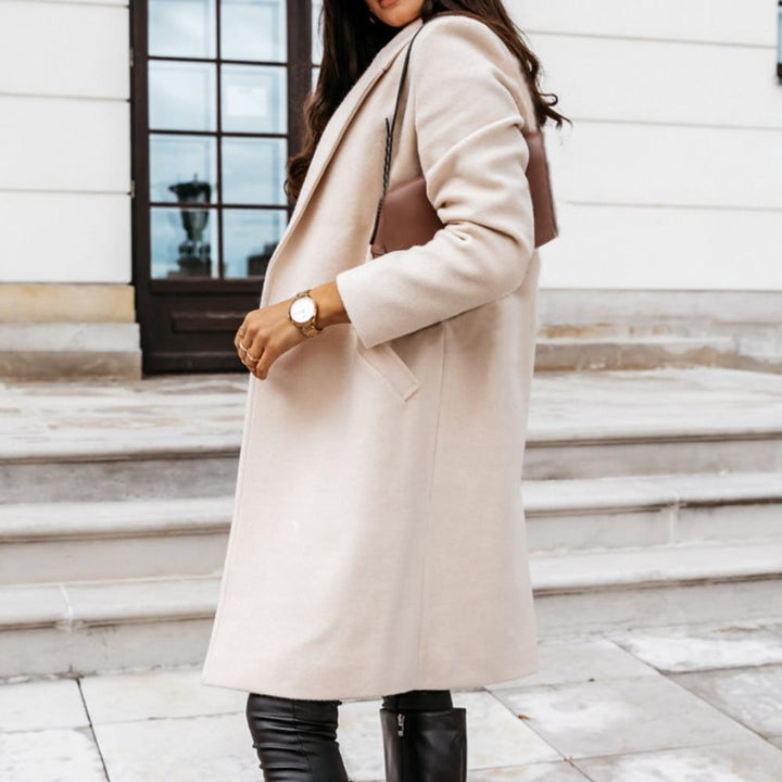 Comfortabele lange kasjmier jas voor vrouwen. Perfecte dameskleding voor winterse elegantie.