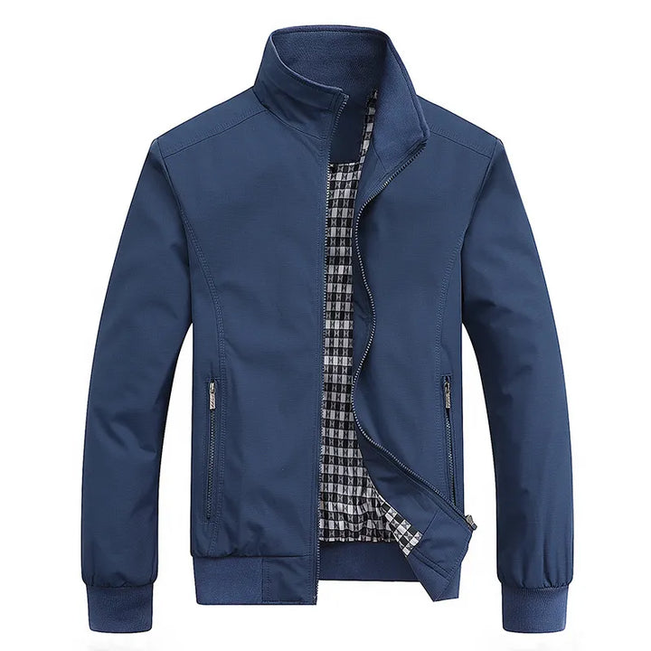 Stijlvolle heren slim fit bomberjas, perfect als veelzijdige tussenjas voor lente en herfst.
