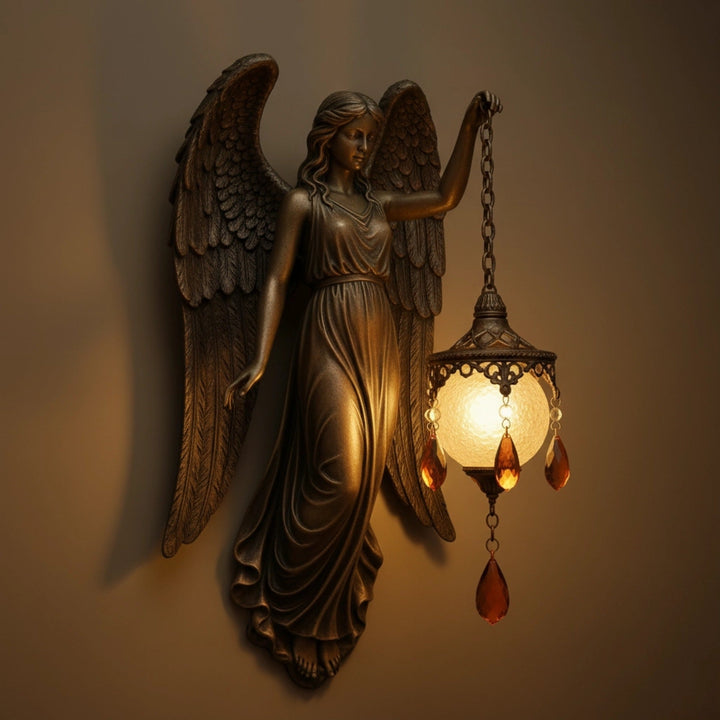 Zijaanzicht van de handgemaakte wandlamp, straalt magische sfeerverlichting uit. Een unieke toevoeging aan elke muur.