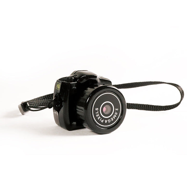Kindvriendelijke HD videocamera, ontworpen voor kleine handen om leuke gezinsfilms te maken.