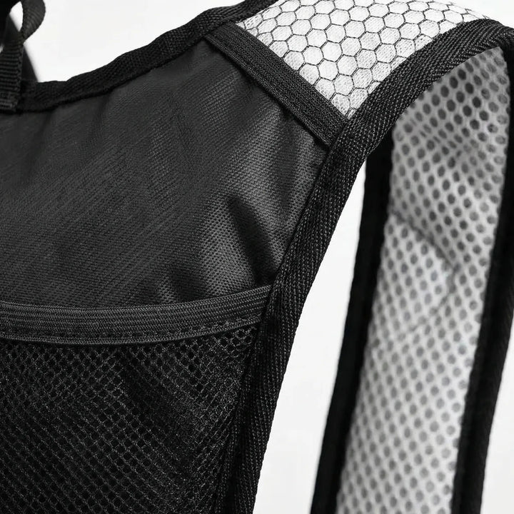 Waterafstotende sporttas 10L. Praktische unisex drinkrugzak voor fietsen, wandelen en andere buitensporten.