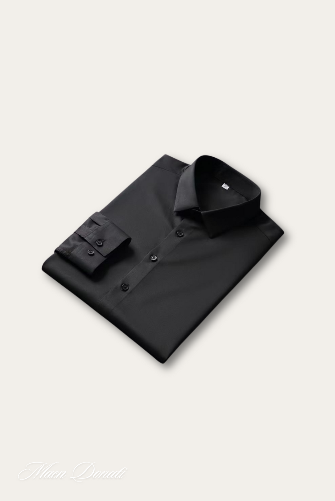 Chique heren overhemd met satijnen glans. Dit comfortabele overhemd is een stijlvolle keuze voor partywear en avondkleding.