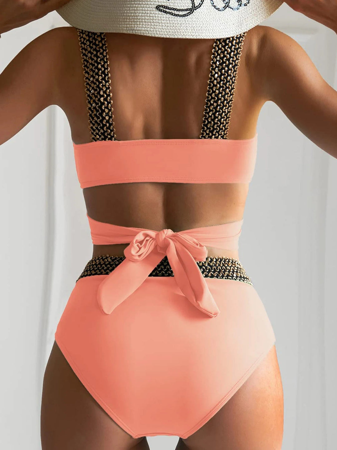 Nieuwe collectie strandmode: dames Yuna bikini met push-up en hoge taille voor zomer 2024.