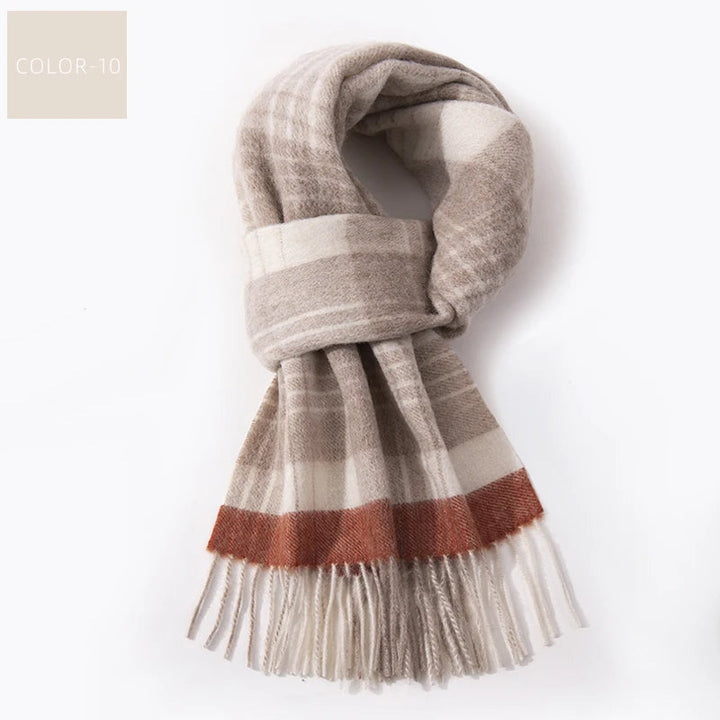 Elegante geruite herensjaal, perfect als warm en stijlvol winteraccessoire voor mannen.