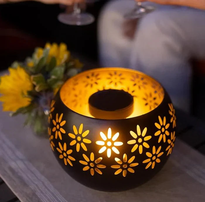 Sfeervolle bloemige waxbrander lamp FloraGlow, perfect voor aromatherapie en interieurdecoratie.