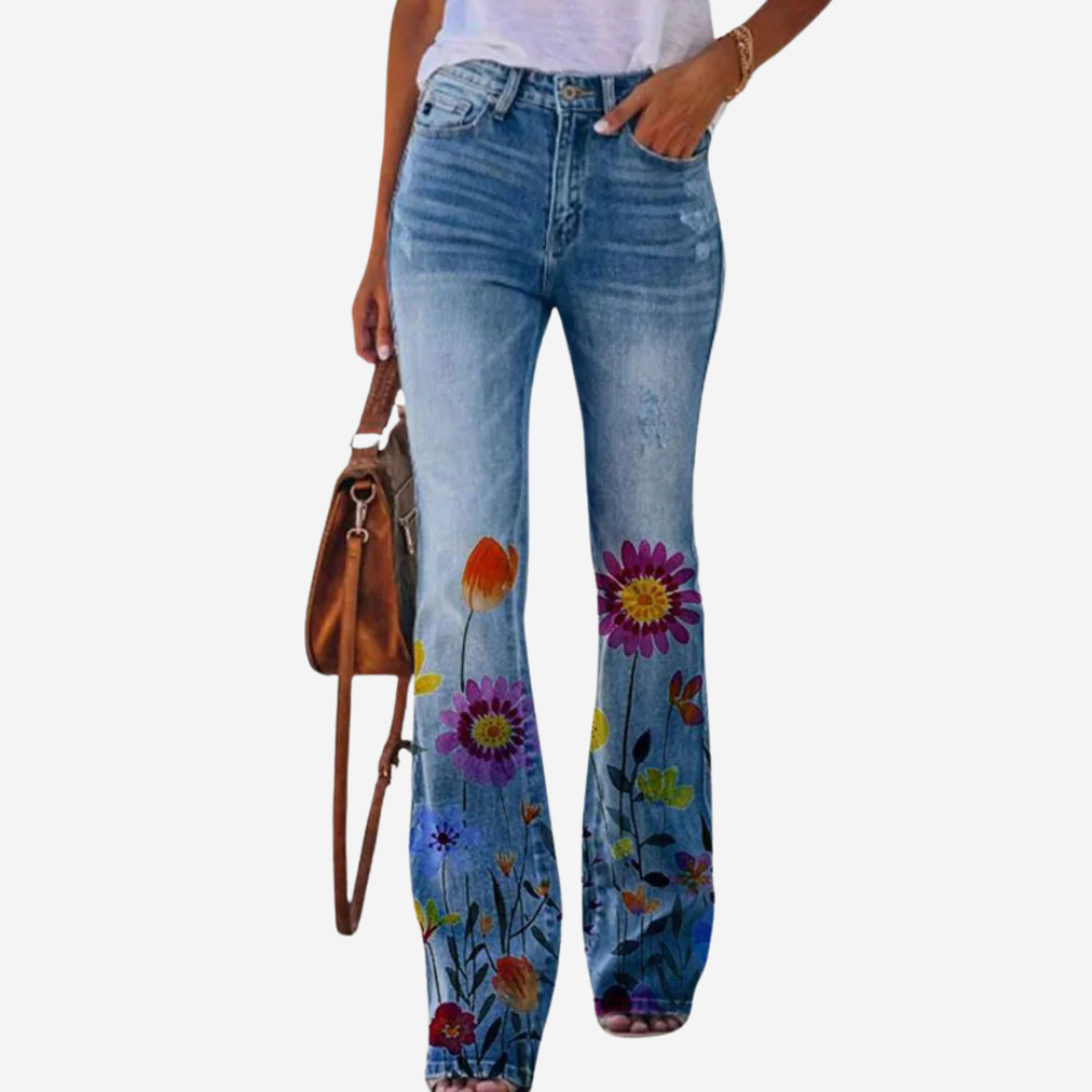 Trendy dames flare jeans met comfortabele pasvorm. Spijkerbroek met stijlvolle print en wijde pijp.