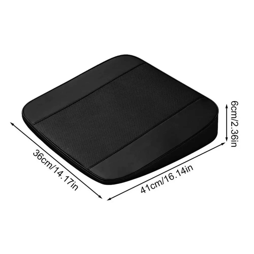 Bovenkant van ademend auto zitkussen (4-8CM) met antislip onderzijde voor stabiliteit.