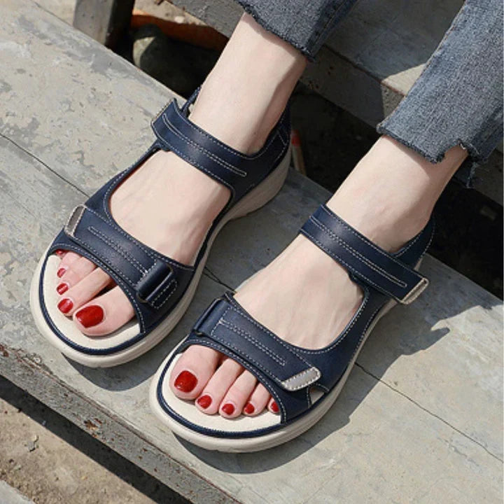 Slipvaste zomersandalen voor dames, garanderen veiligheid en comfort bij elke stap.