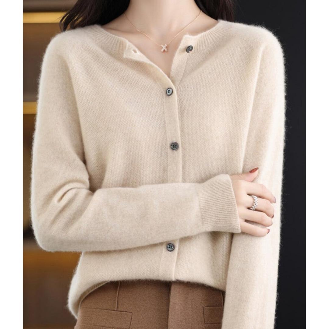 Warme en elegante dames trui met knoopsluiting, perfect voor de winterse dagen.