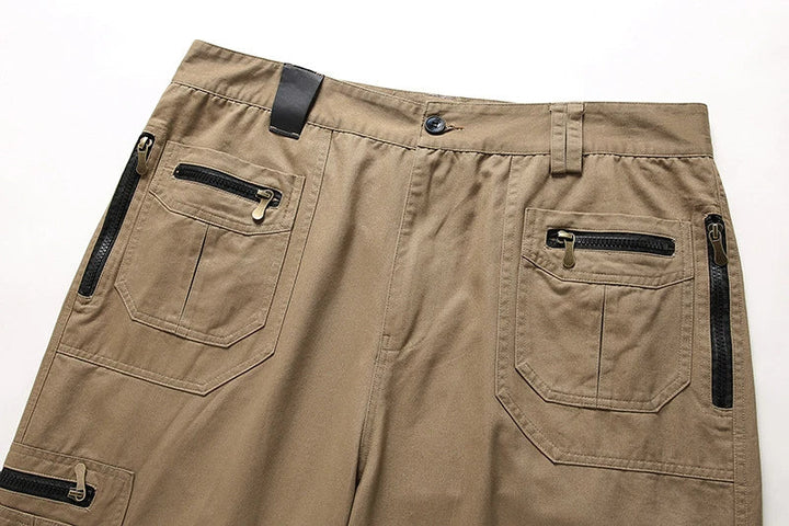 Robuuste heren werkbroek in khaki, met handige cargo zakken voor gereedschap.