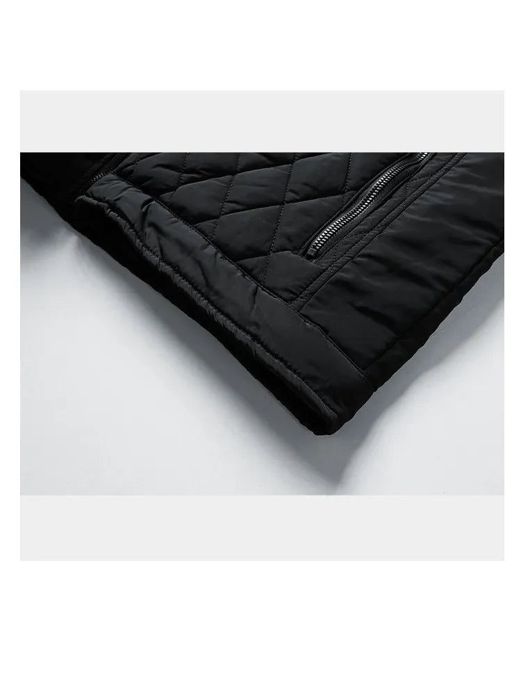 Praktische gewatteerde herenjas met voldoende zakken, perfect voor dagelijks gebruik en functionaliteit.