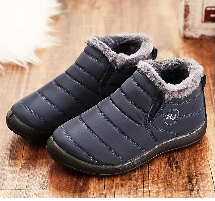 Premium heren winterschoenen: warme, waterdichte instappers voor comfort en bescherming in de sneeuw.