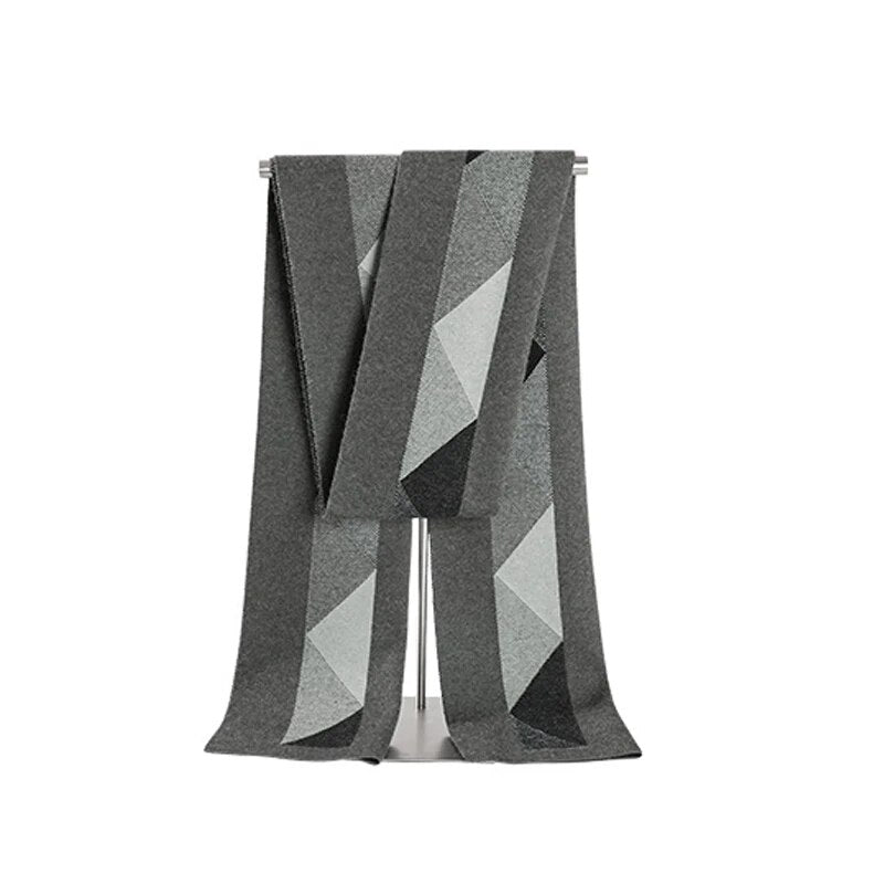 Close-up van luxe wollen sjaal. Zachte textuur en hoogwaardig materiaal voor ultiem comfort en warmte.