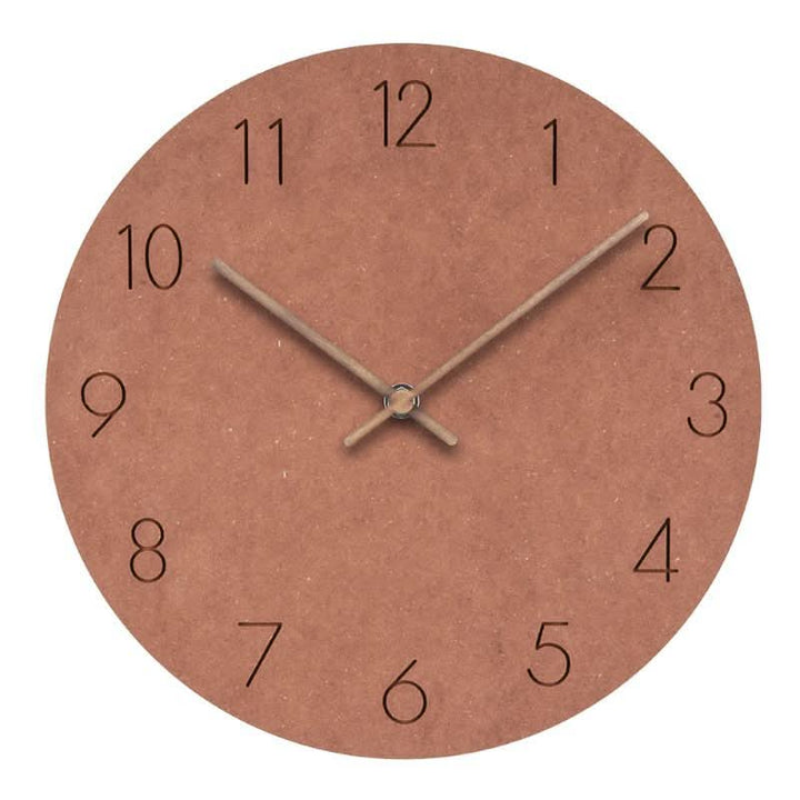 Elegante geluidsloze wandklok, minimalistisch design, perfect voor een moderne en rustige woonomgeving.