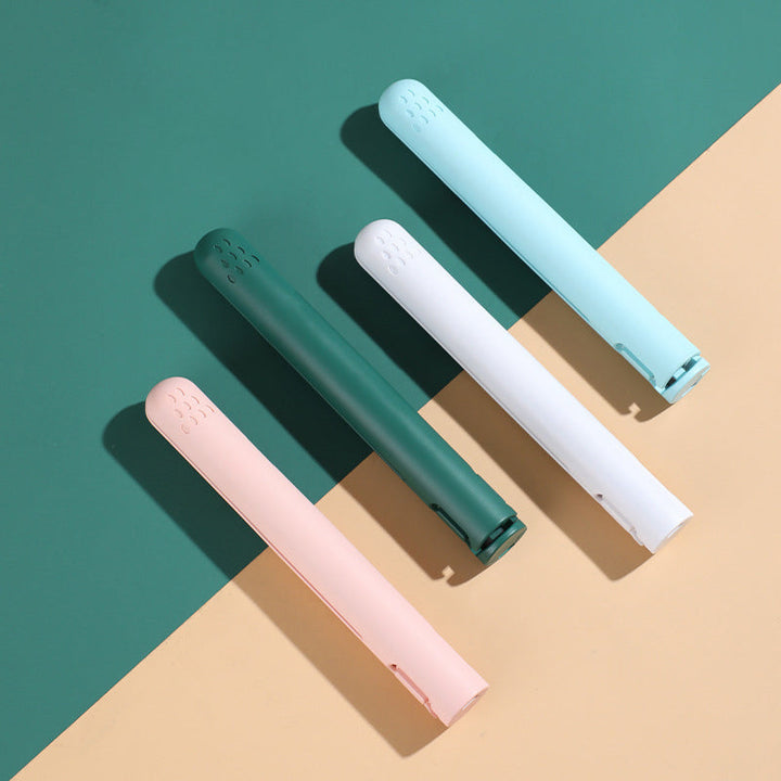 Draagbare Lina mini krul- en stijltang, essentieel voor reizen en snelle kapsels.