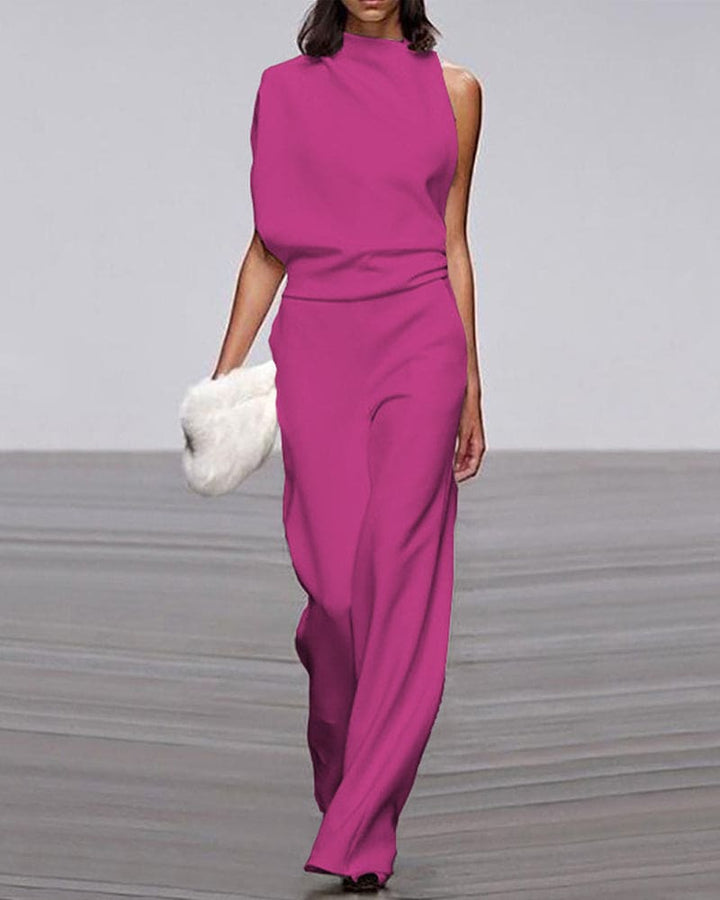Trendy dames jumpsuit met opstaande kraag en hoge taille, combineert comfort met een eigentijdse stijl.
